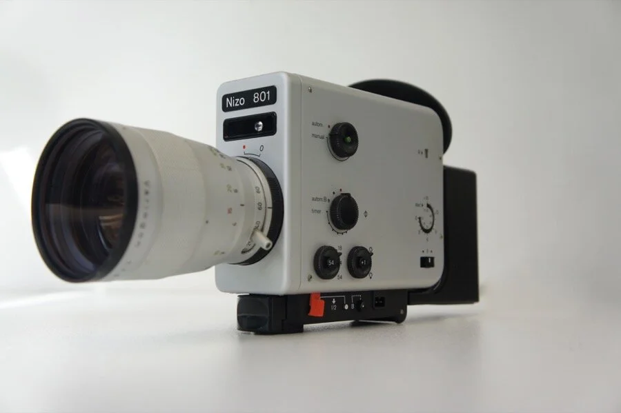 【8ミリカメラ】 BRAUN Nizo 481 Nizo 481 Macro - Fully Serviced by MonsterFlipsUSA - Includes Light me